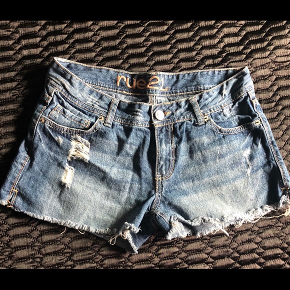 Rue21 Pants - Rue 21 Jean Shorts size 7/8